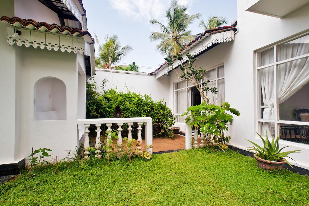 Hotel Chitra Ayurveda Bentota Esterno foto