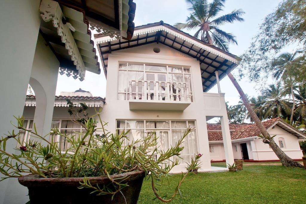 Hotel Chitra Ayurveda Bentota Esterno foto